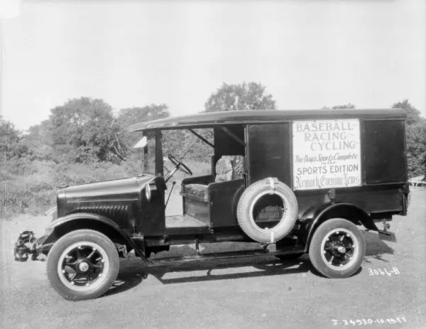 SPORTS EDITION COURIER, NEWARK EVENING ROUTE